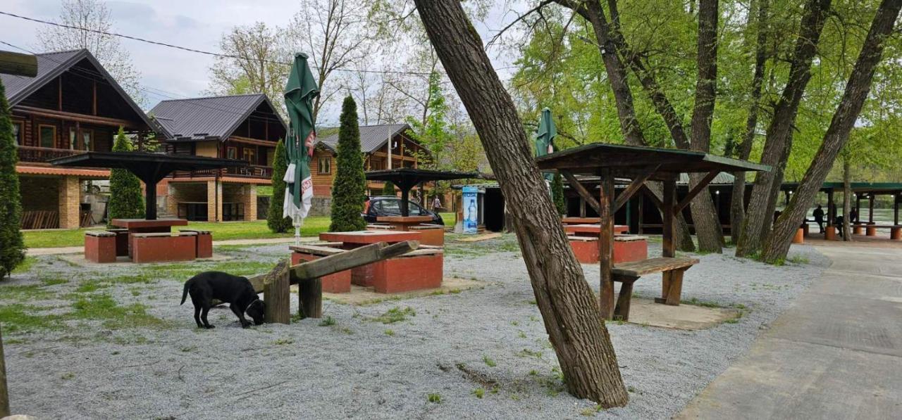 Etno Selo Bok Bed & Breakfast Vrhpolje Exterior photo